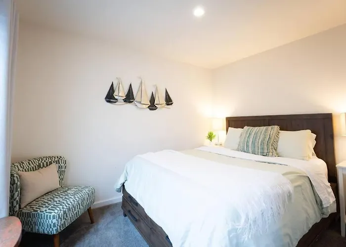 2-Bedroom Slo Bungalow House