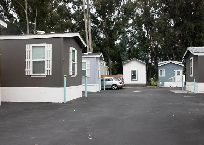 2-Bedroom Slo Bungalow House